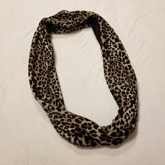 Set of 6 Scarfs Circle & Regular Scarves Variety Cheetah/Purple/Animal/Grey/Pink - Picture 7 of 10